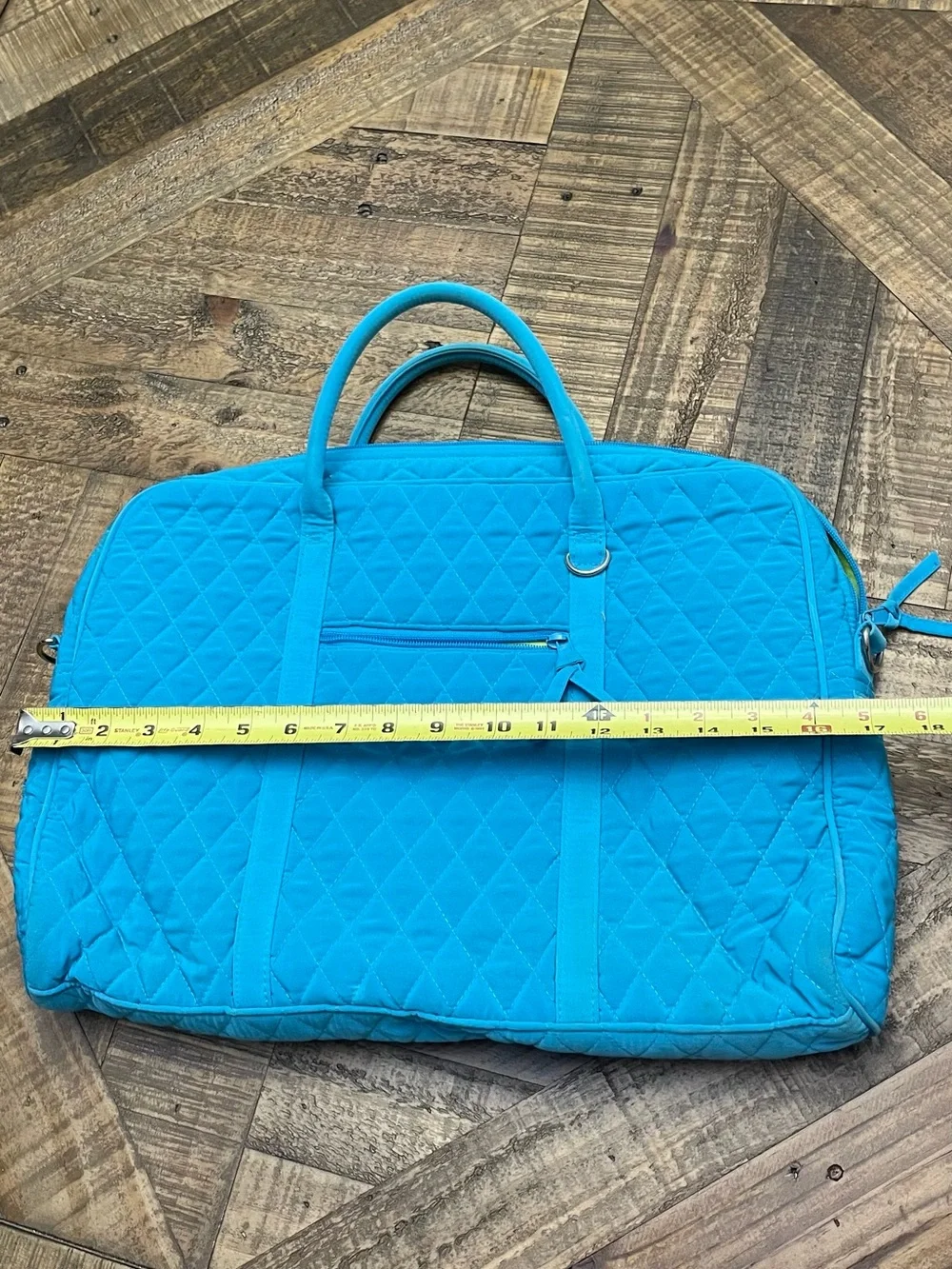 a Vera Bradley Microfiber Turquoise Large Laptop Bag.
